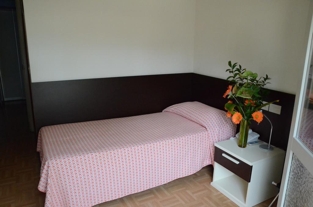 Hotel Aspe Μπιμπιόνε Δωμάτιο φωτογραφία