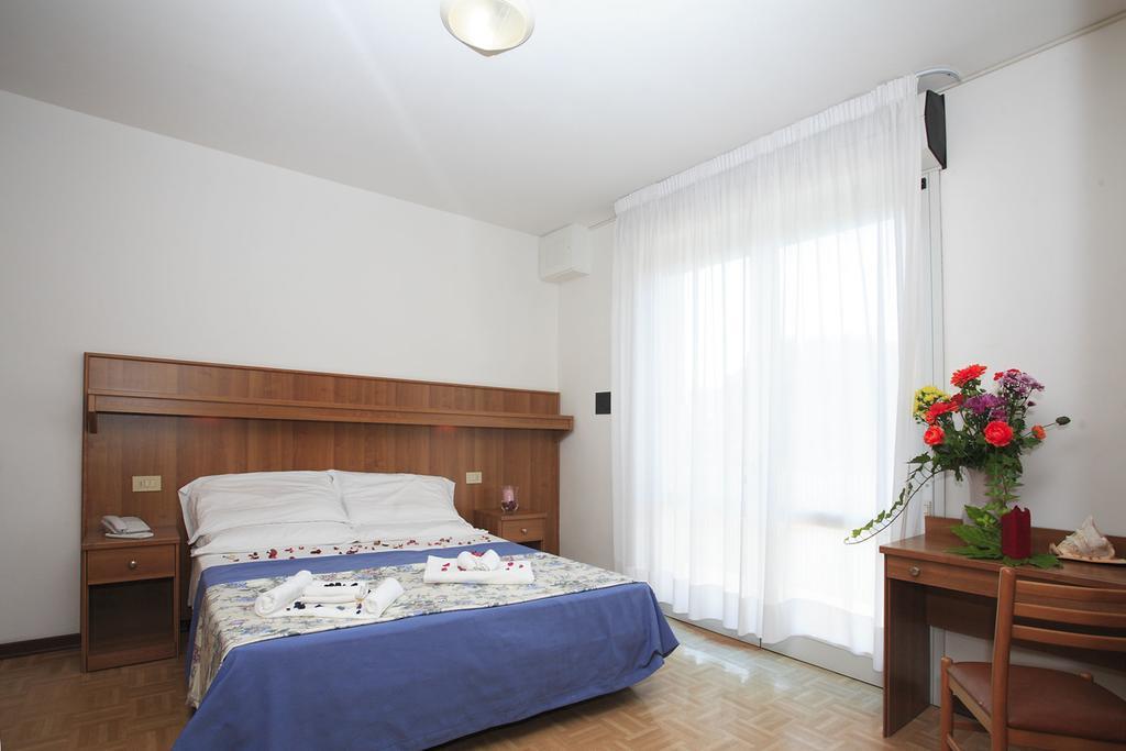 Hotel Aspe Μπιμπιόνε Εξωτερικό φωτογραφία